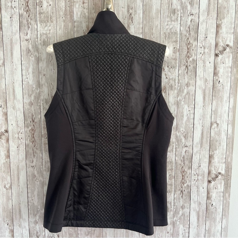 Athleta Black Quilted Stretch Side Panel Vest Medium - Picture 2 of 5